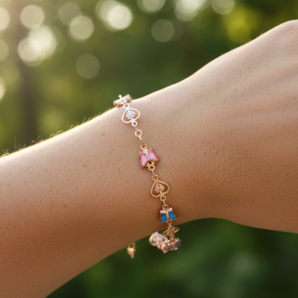 "Trendy Handmade Bracelet – A Stylish Gift for Women & Girls, MAR091563